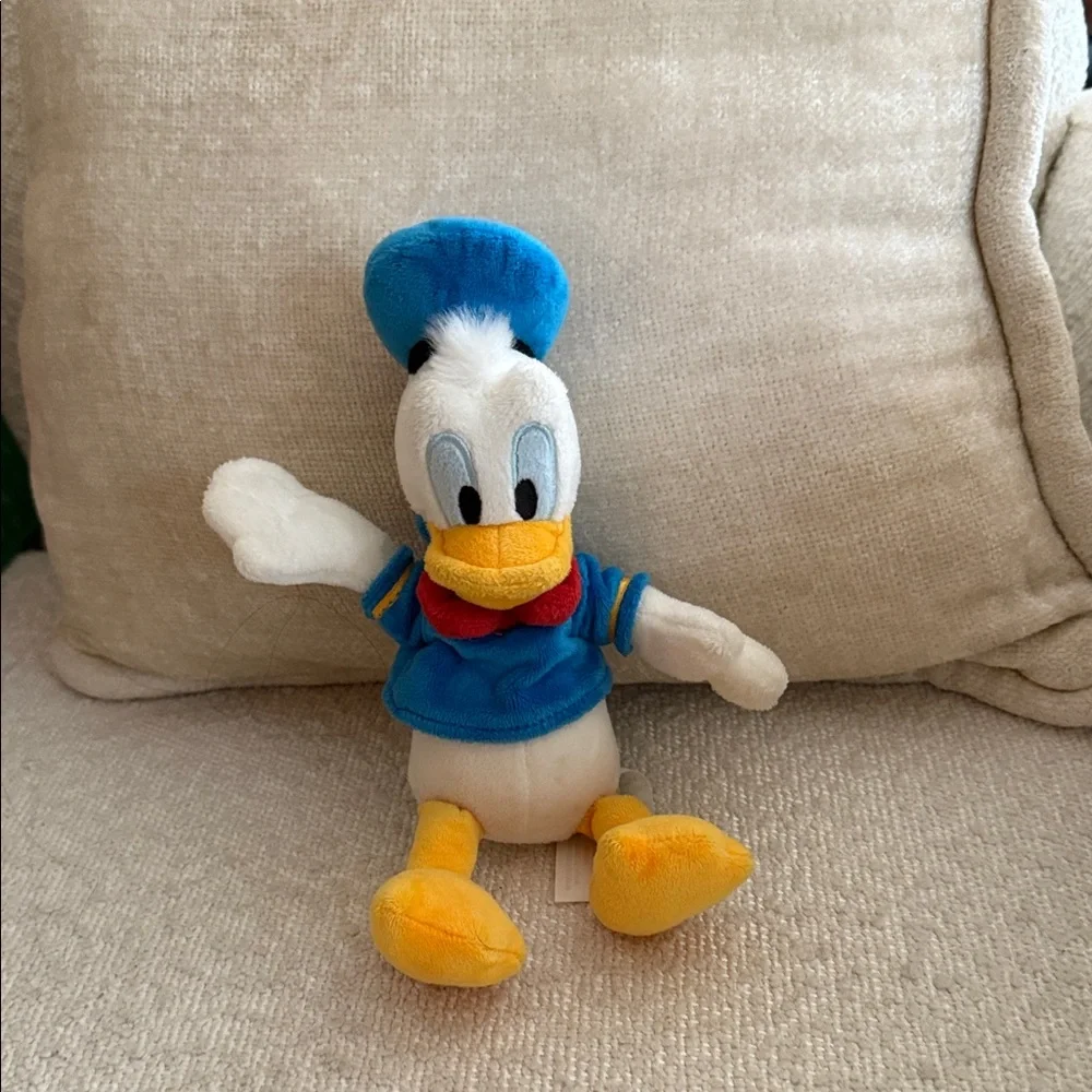 Disney Donald Duck Plush Stuffed Toy 9” Classic Blue Outfit collectible